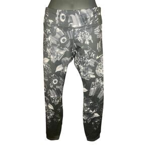 Nike  Dri Fit Leggings  Black And Gray Flower Print  Size Small